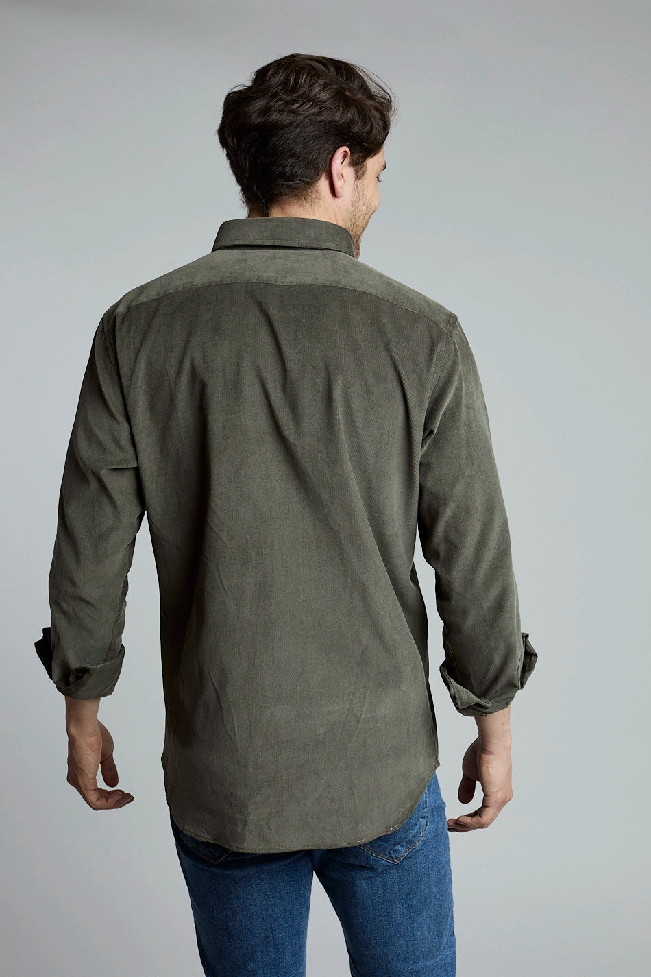 Camisa de pana verde militar