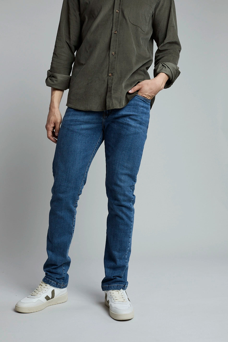 Jean azul medio slim fit