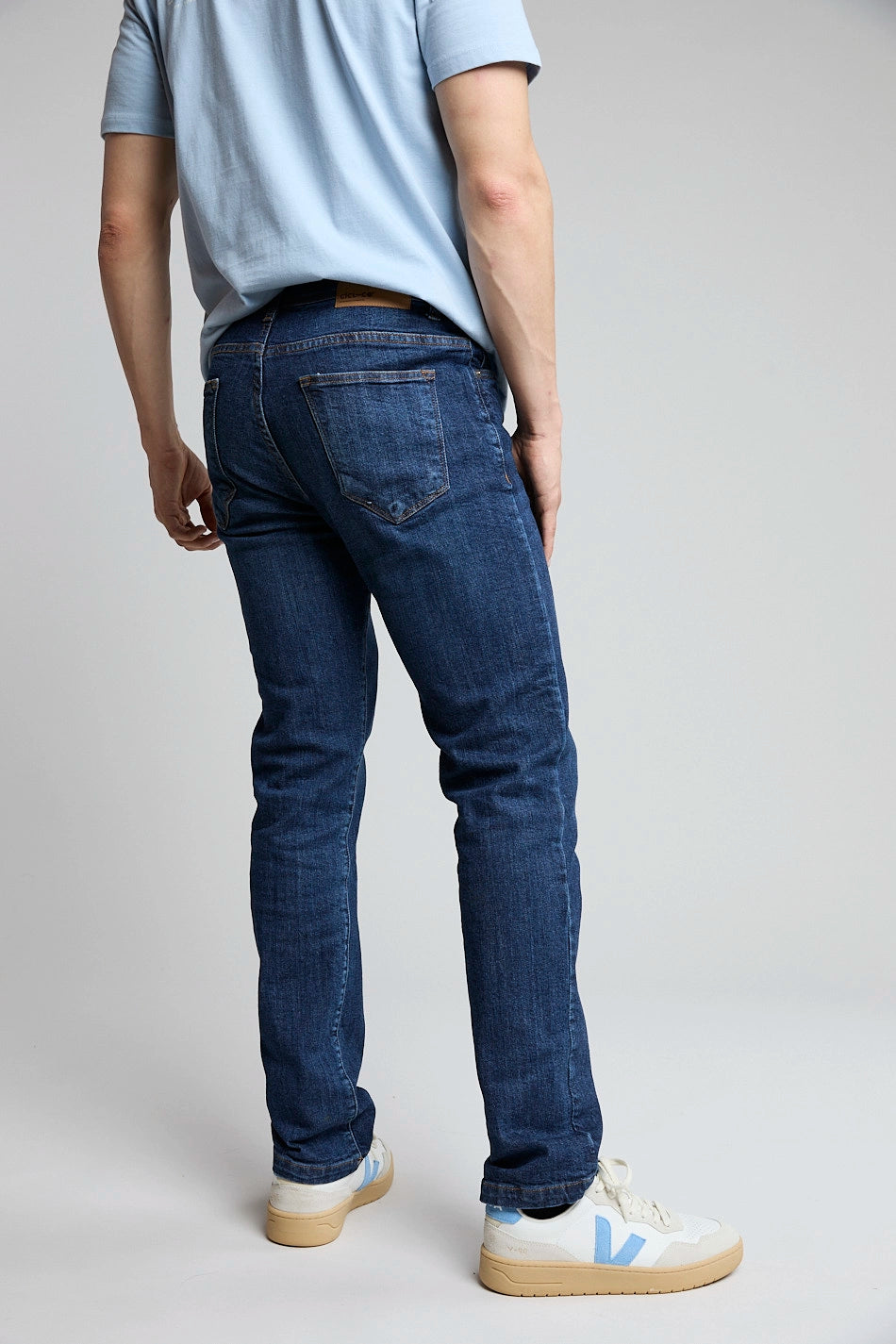 Jean azul oscuro slim fit