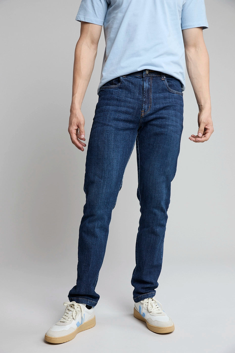 Jean azul oscuro slim fit