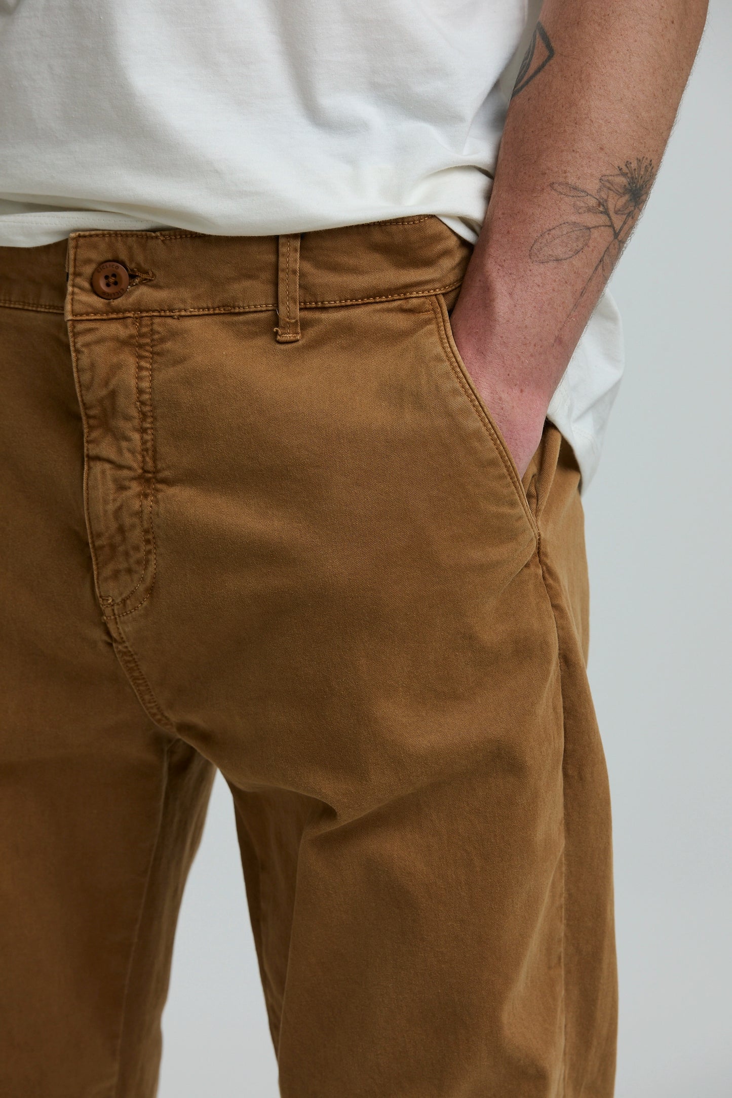 Pantalón de drill caramelo