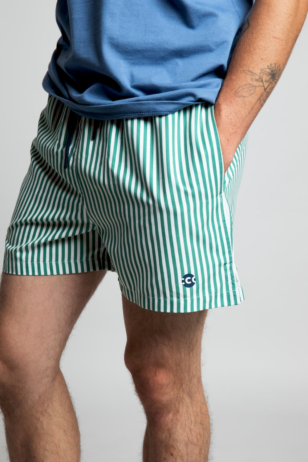 Pantalonetas de baño color verde hechas de PET reciclado