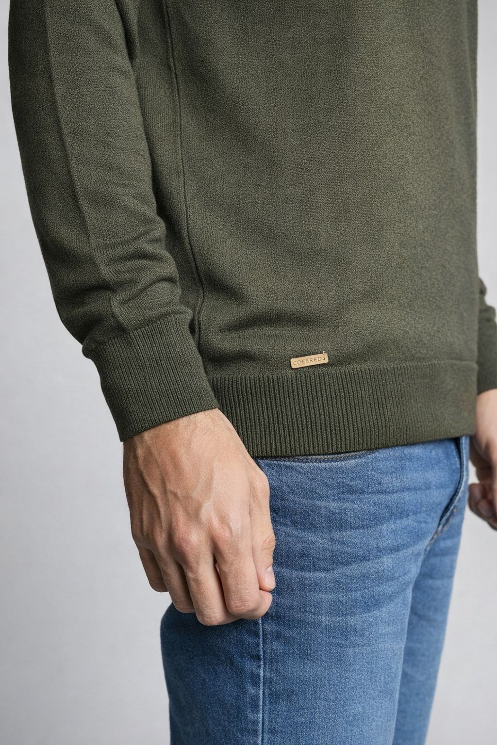 Sweater Hombre Basico Crewneck Verde Jaspe verde — suéter tejido sostenible unisex hecha en Colombia, detalle | Cíclico