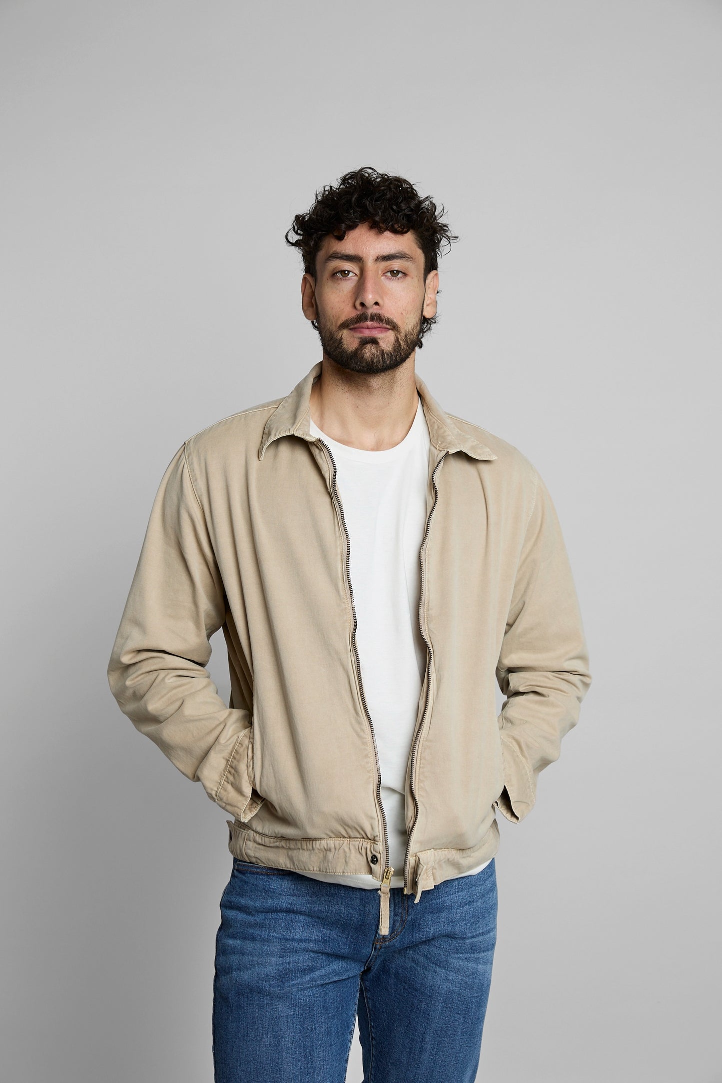Chaqueta harrington beige
