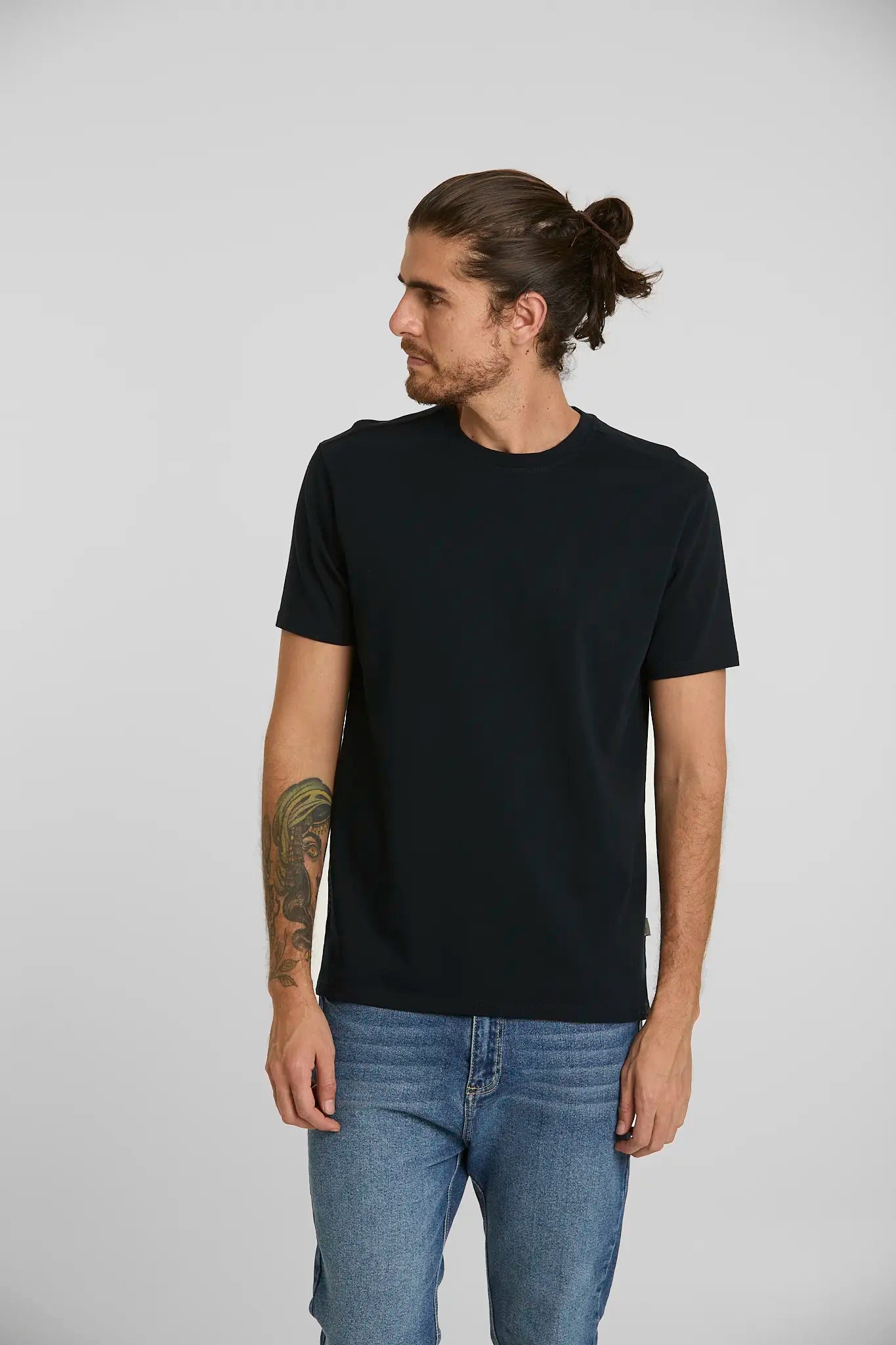 Camiseta básica azul Oscura