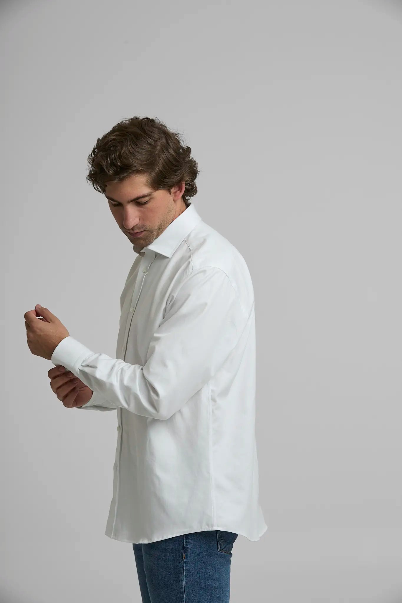 Camisa Hombre Oxford Blanca — camisa sostenible unisex hecha en Colombia, detalle | Cíclico