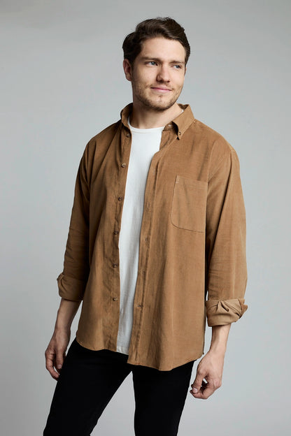 Camisa de pana caramelo
