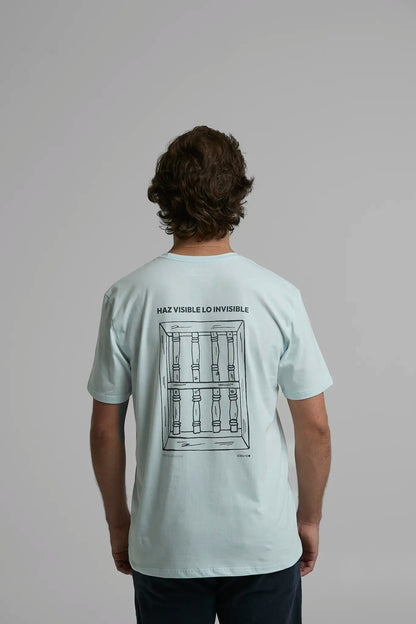 Camiseta Hombre Visible Lo Invisible Azul Claro azul — camiseta sostenible unisex hecha en Colombia, vista | Cíclico