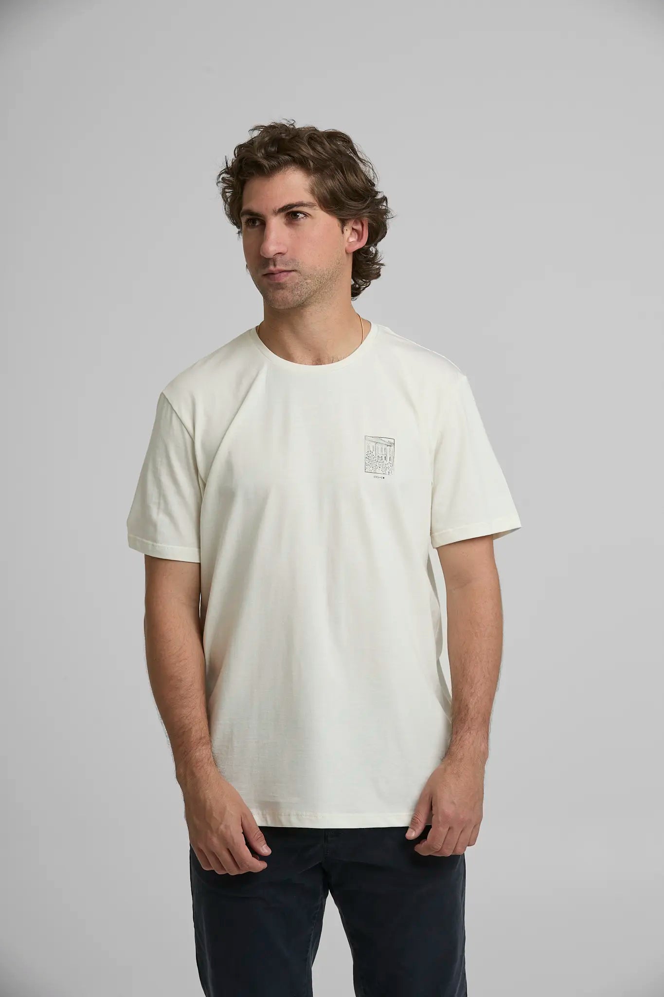 Camiseta Puertas crudo — camiseta sostenible unisex hecha en Colombia, vista frontal | Cíclico