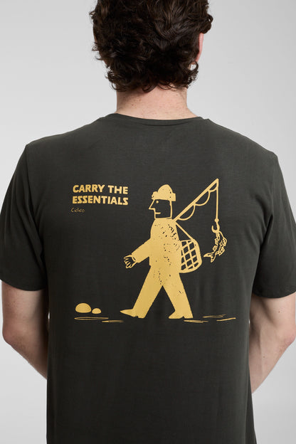 Camiseta Carry The Essentials