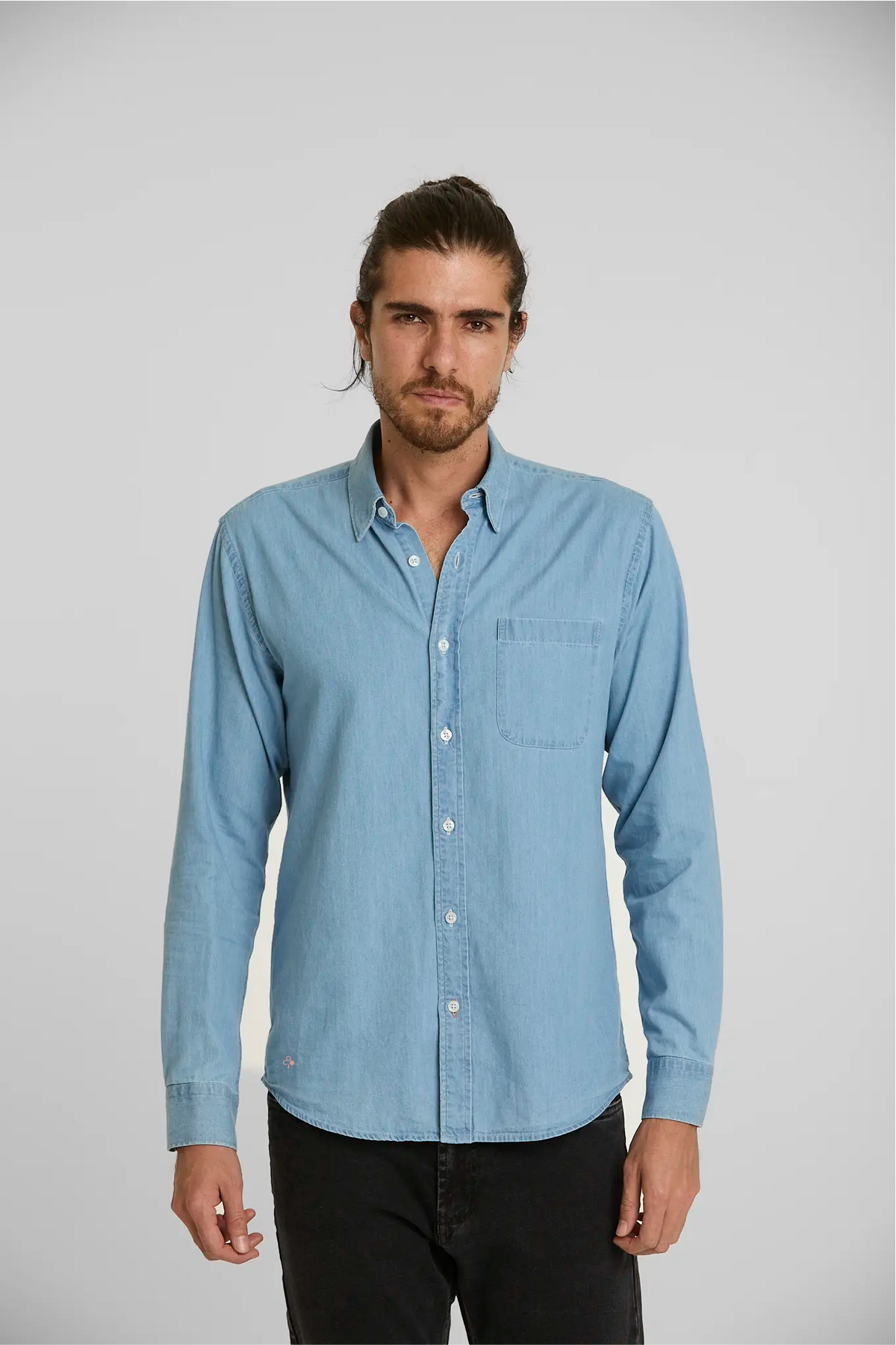 Camisa Jean Button Down Azul Claro