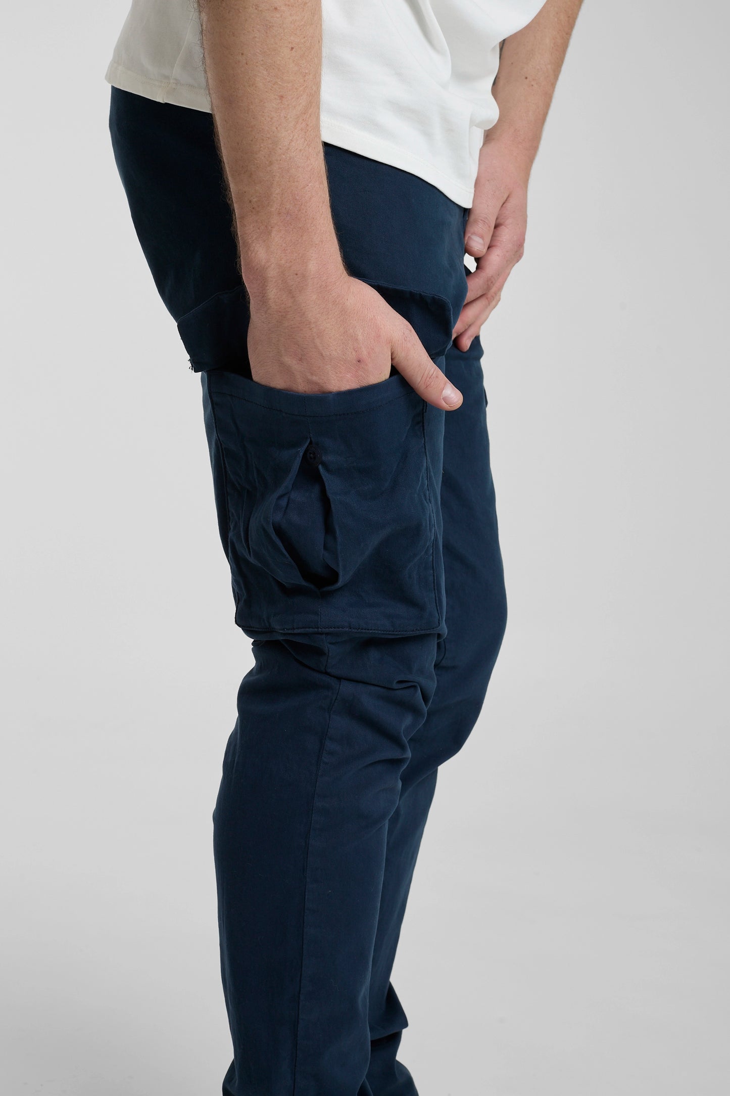 Pantalón Cargo Vallarte Azul Oscuro
