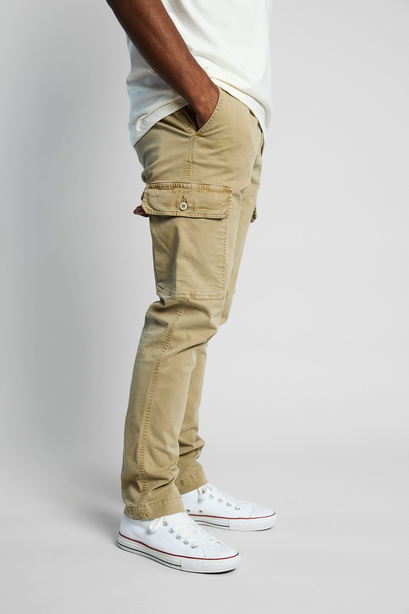 Pantalon cargo de hombre color  beige  slim fit algodón y spandex