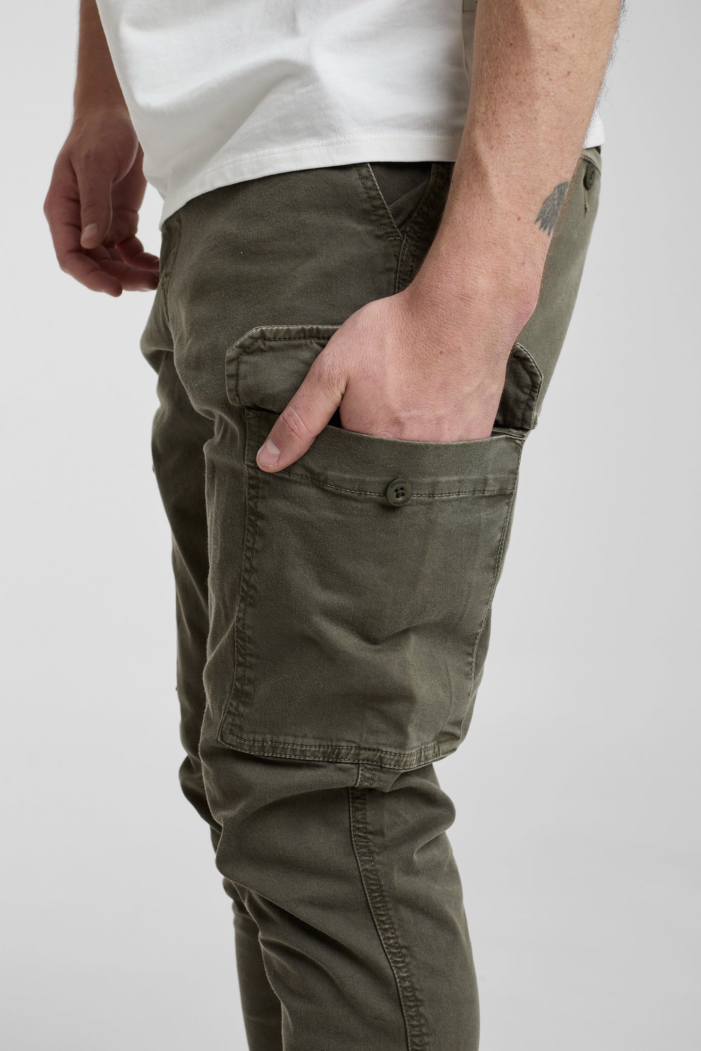 Pantalón Cargo Verde Militar