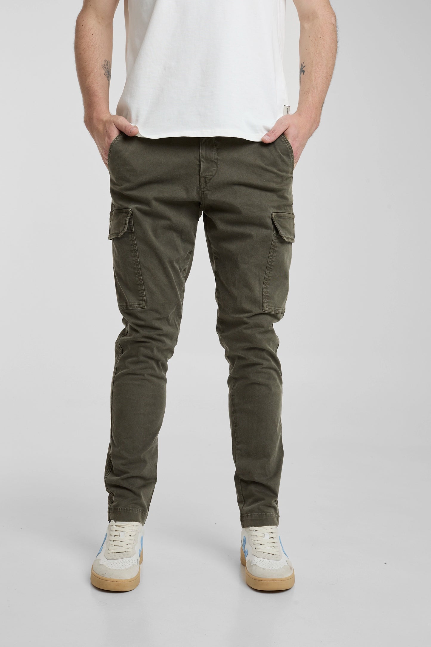 Pantalón Cargo Verde Militar