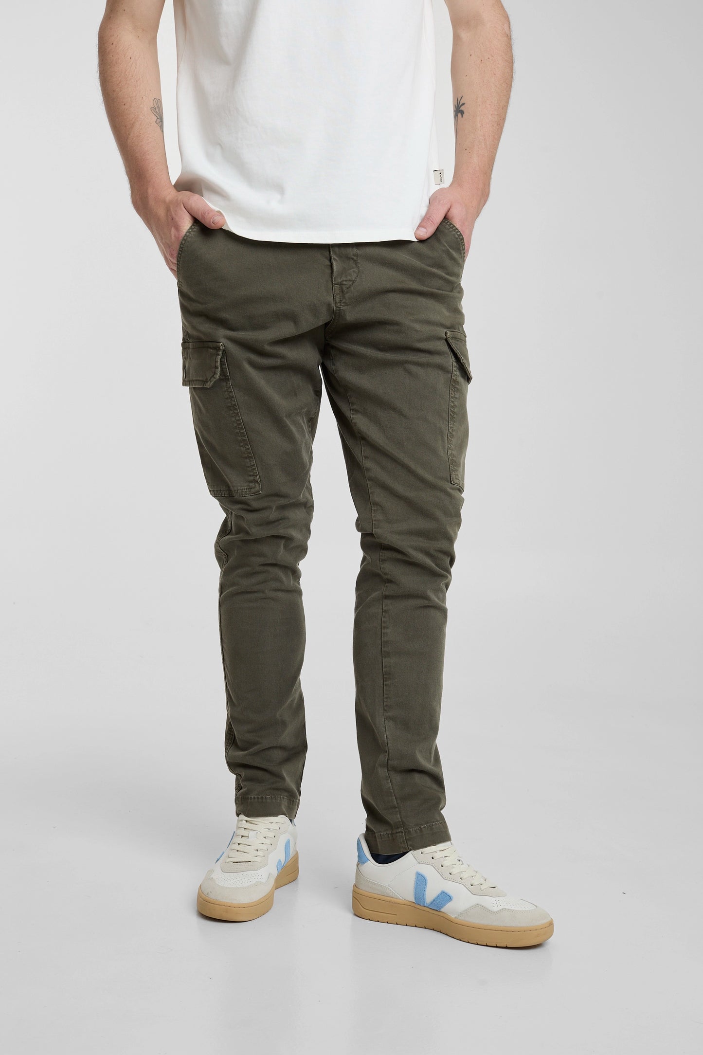 Pantalón Cargo Verde Militar