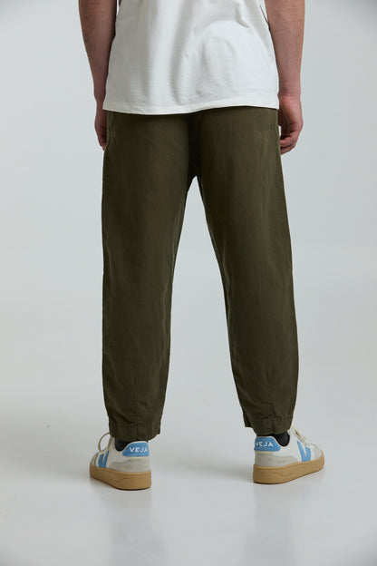 Pantalón Carrot Verde Militar