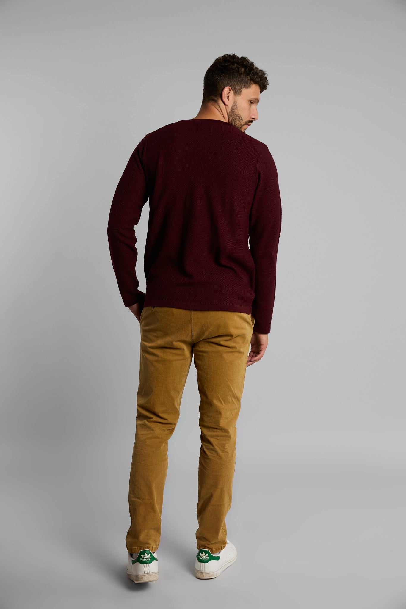 Suéter tejido color Vinotinto, regular fit