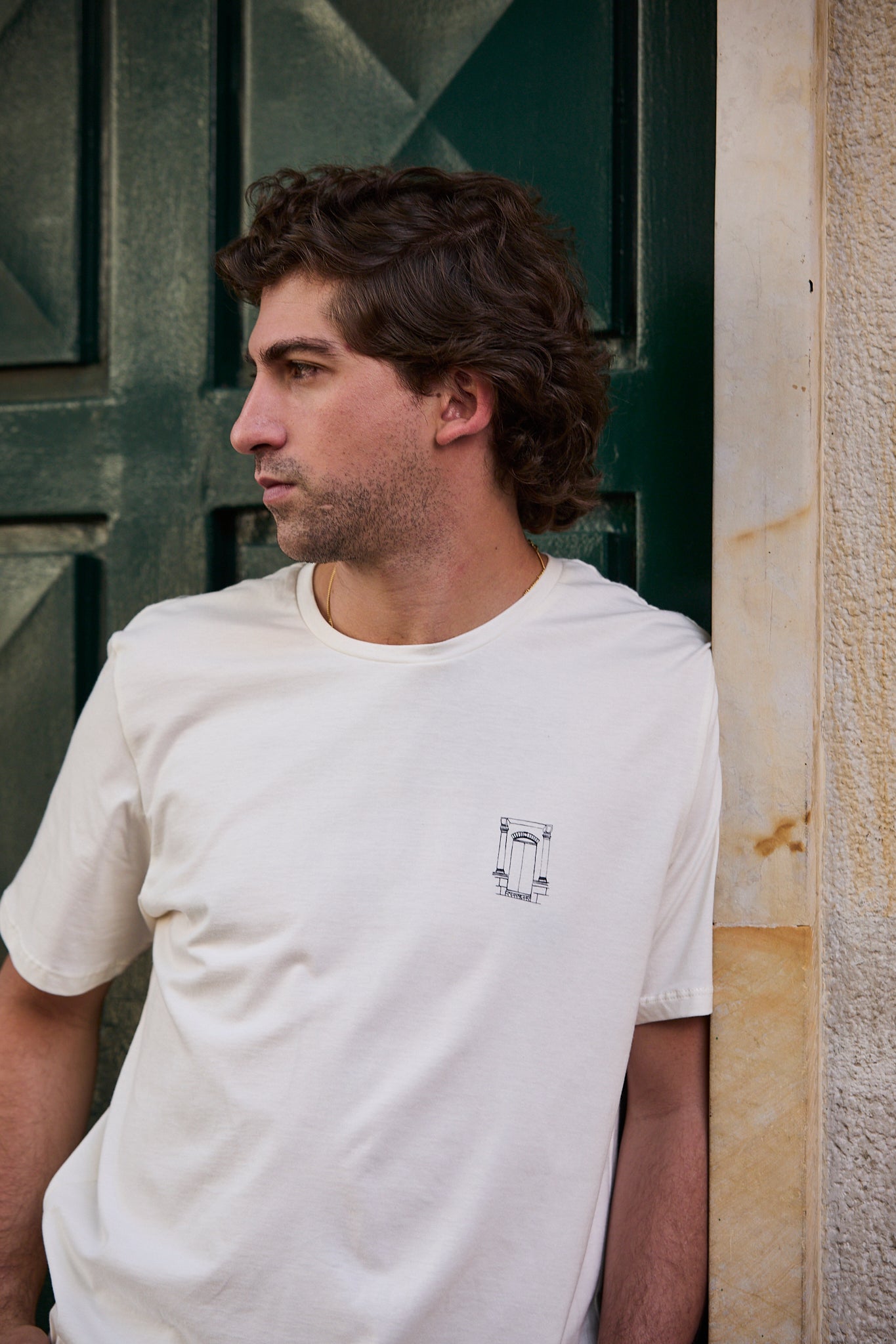 Camiseta Hombre Todo Esta Pasando Crudo crudo — camiseta sostenible unisex hecha en Colombia, detalle tejido | Cíclico