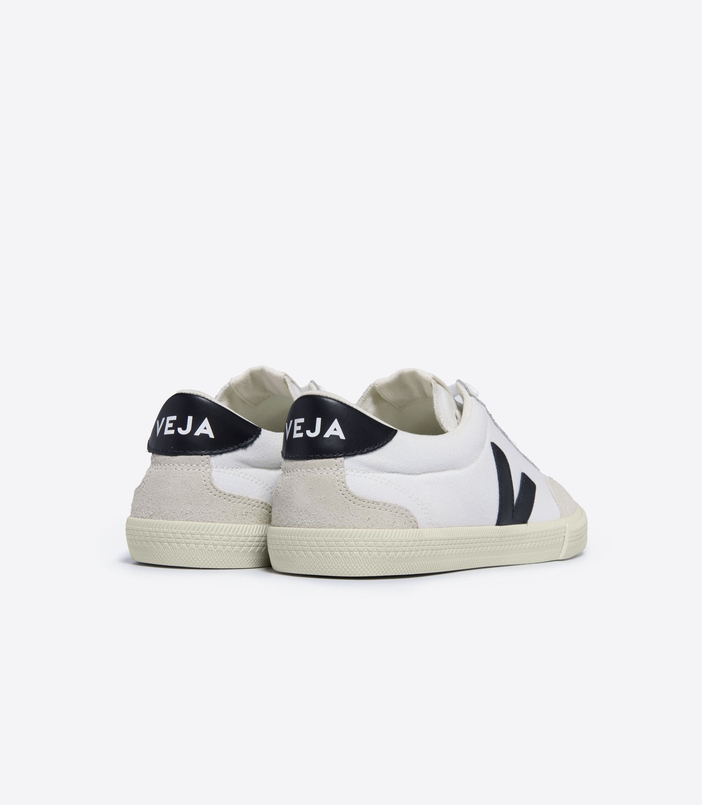 Tenis Veja Volley White Black