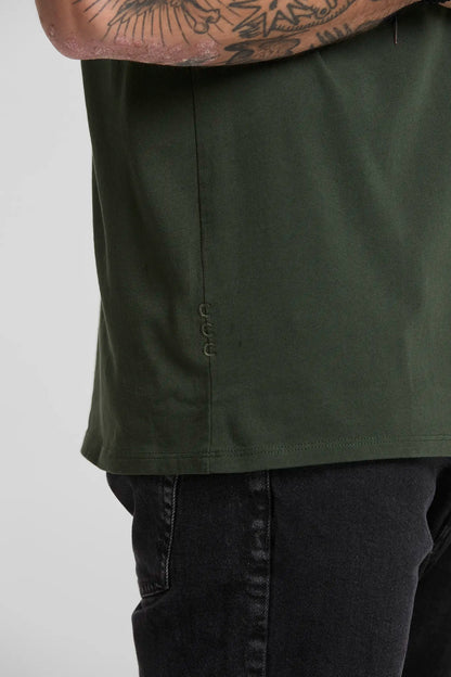 Camiseta básica verde militar