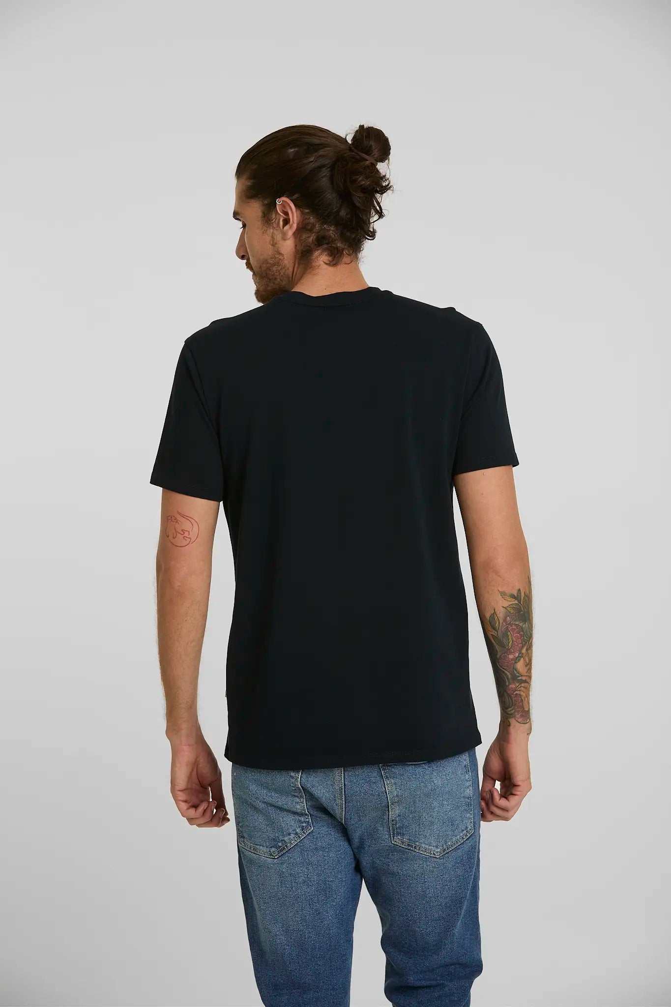 Camiseta básica azul Oscura