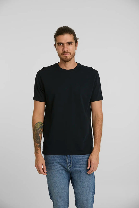 Camiseta básica azul Oscura