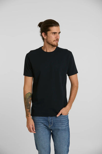 Camiseta básica azul Oscura