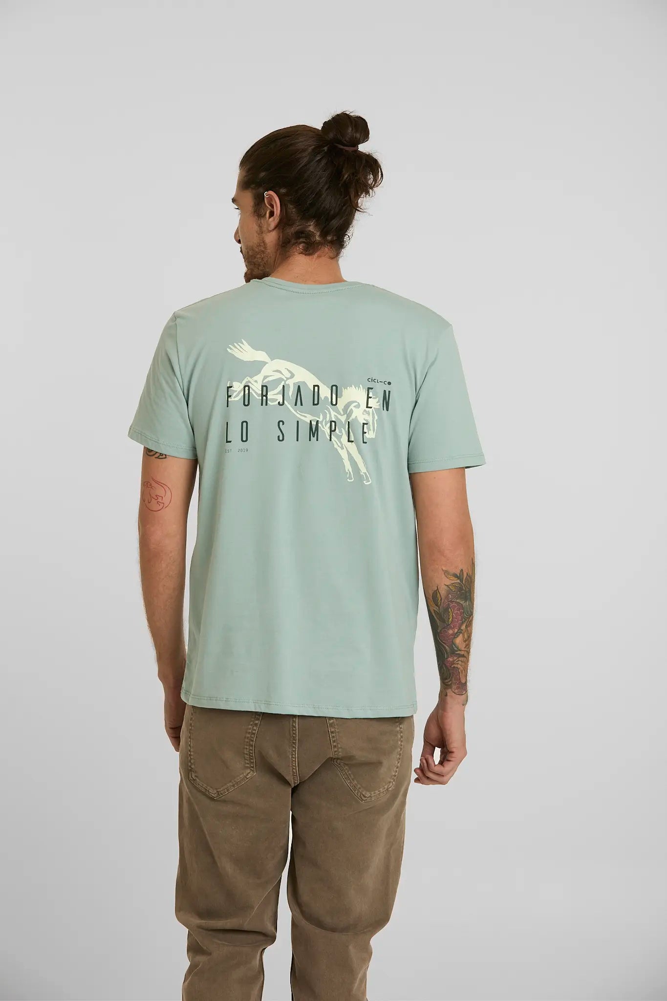 Camiseta Forjado En Lo Simple