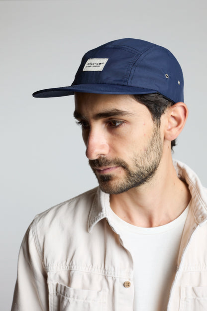 Gorra 5 panel azul oscuro