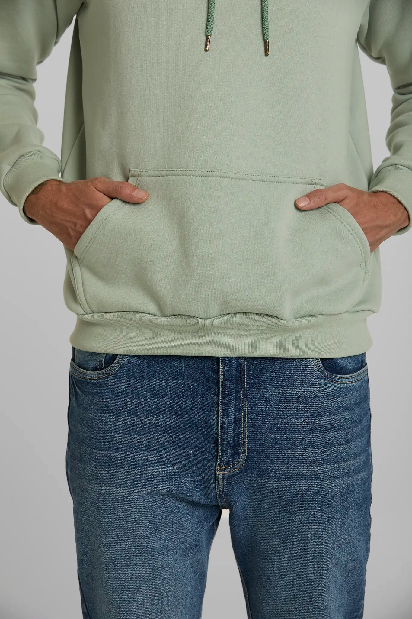 Hoodie Carry What Matters