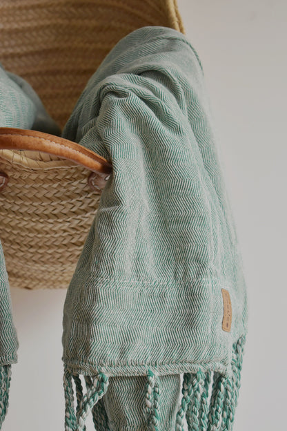 Hamaca Tejida Espina De Pescado Verde verde — hamaca tejida sostenible unisex hecha en Colombia, vista trasera | Cíclico
